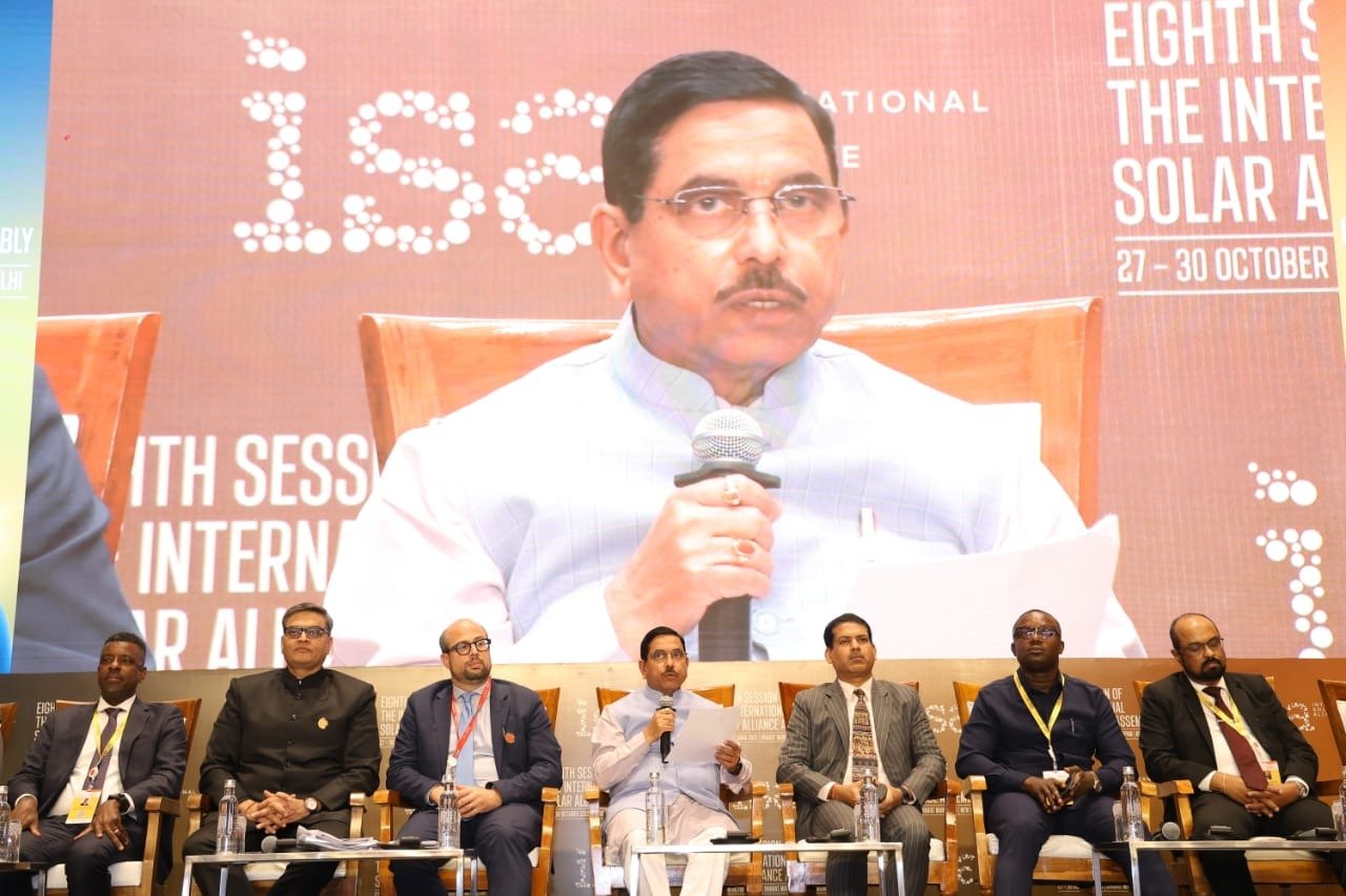 Union Minister Pralhad Joshi Hails India’s Solar Power Model as World’s Most Successful